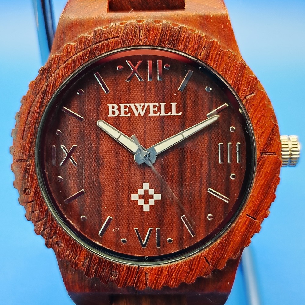 Vintage 2015 Bewell Organics Natural Redwood Eco 44mm Mens Quartz Watch